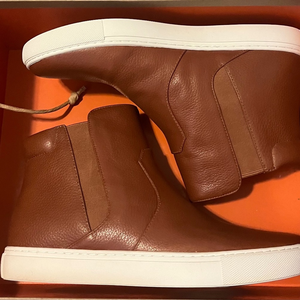 Gentle Souls by Kenneth Cole